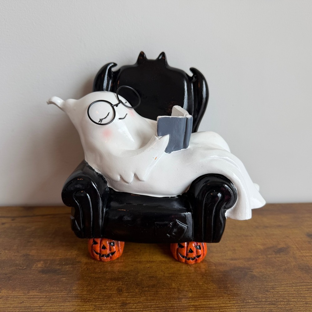New Ghost Reading Book Black Armchair Pumpkins Nerd Glasses Figurine Halloween